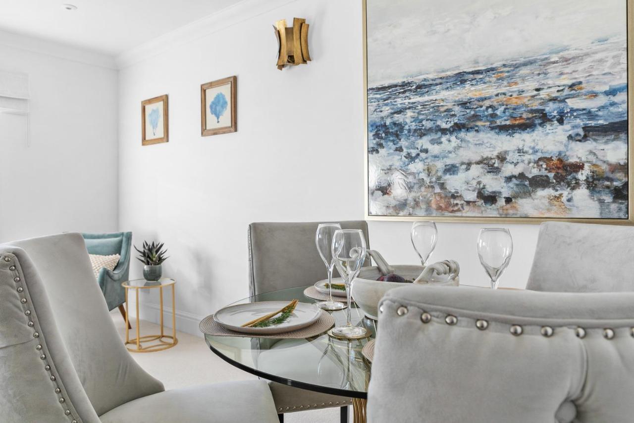 The Seaview Suites At The Corbyn Apartments Торки Экстерьер фото