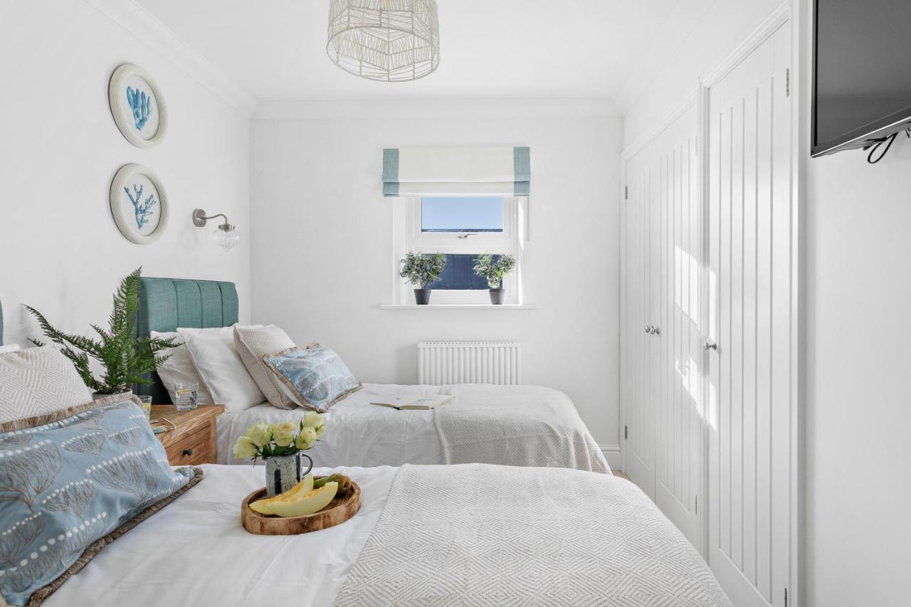 The Seaview Suites At The Corbyn Apartments Торки Экстерьер фото